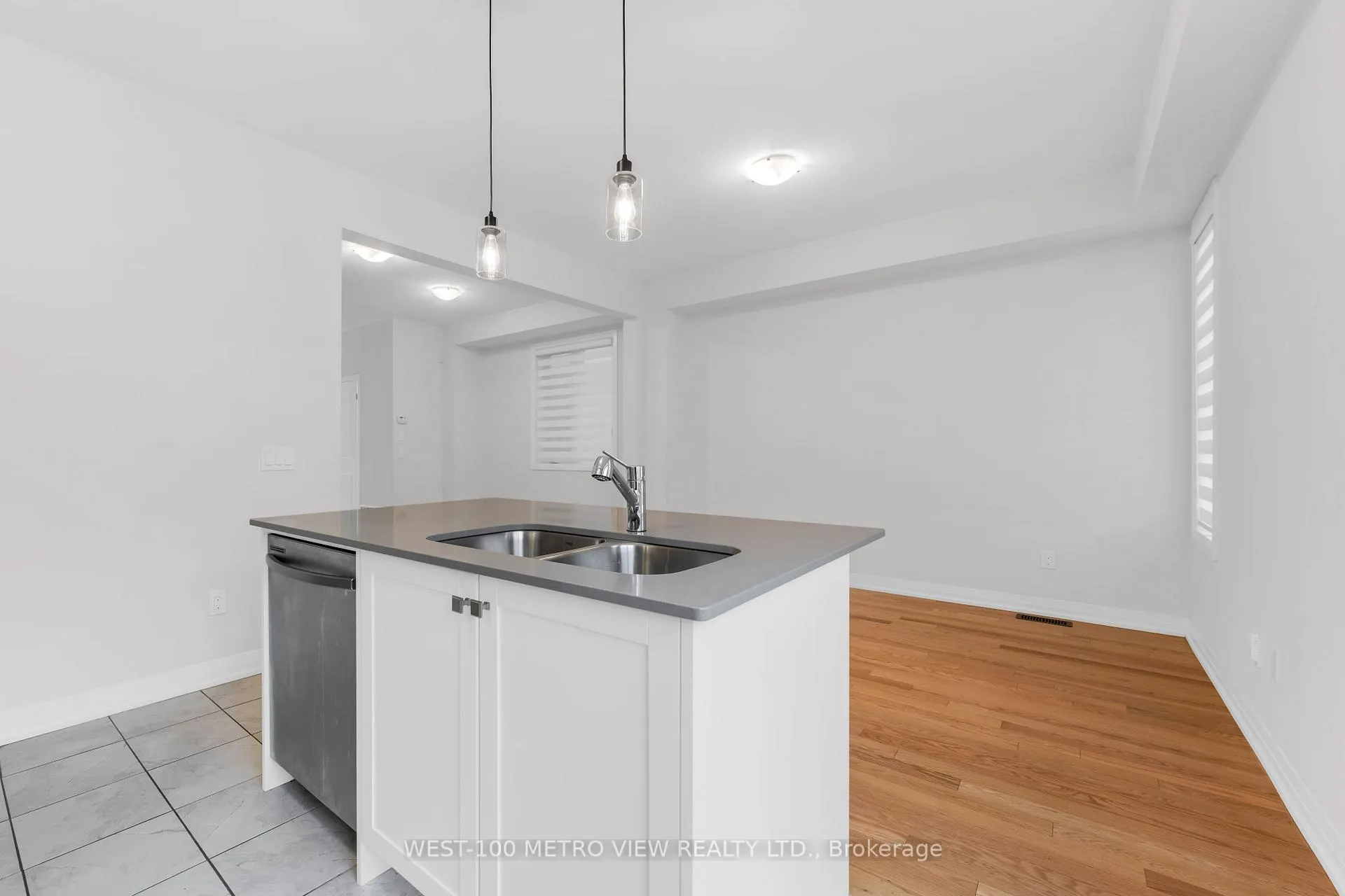 Photo 12 of 337 Provident Way, Hamilton, Mount Hope — HOMEH