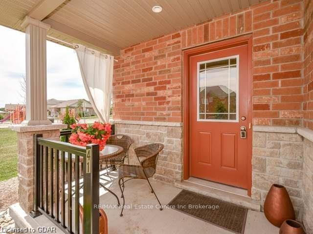 Photo 2 of 41 Revell Drive, Guelph, Clairfields/Hanlon Business Park — HOMEH