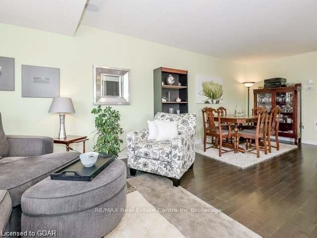 Photo 4 of 41 Revell Drive, Guelph, Clairfields/Hanlon Business Park — HOMEH