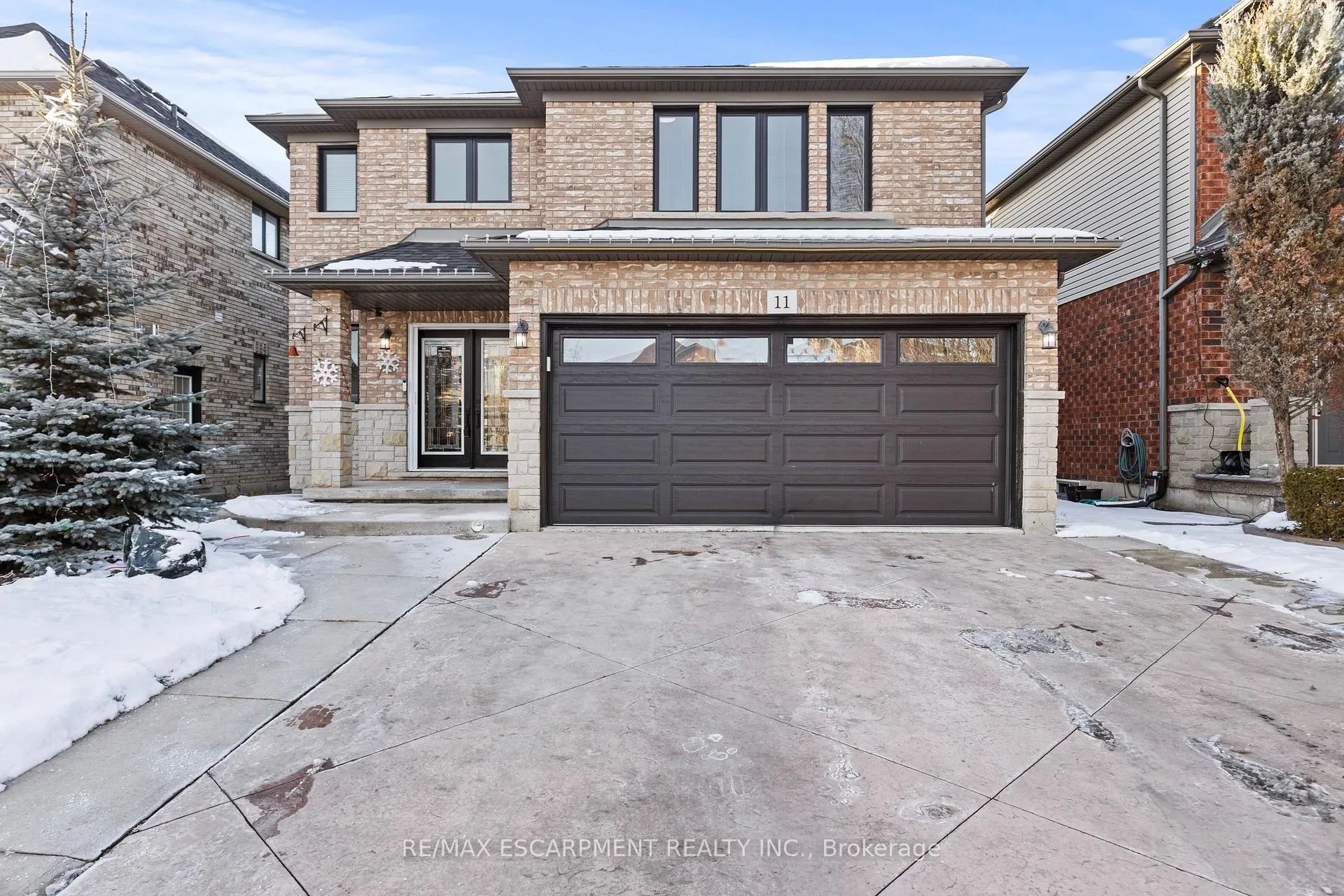 Photo 1 of 11 Wilbur Drive, Hamilton, Binbrook — HOMEH