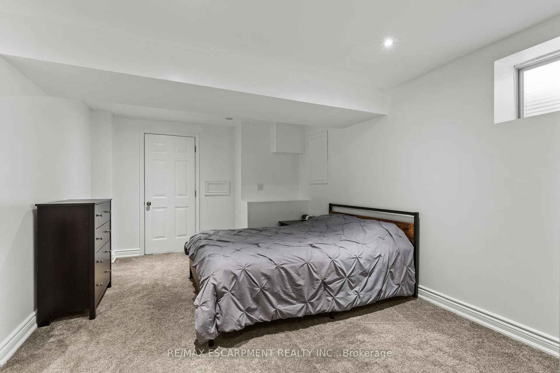 Photo 18 of 11 Wilbur Drive, Hamilton, Binbrook — HOMEH