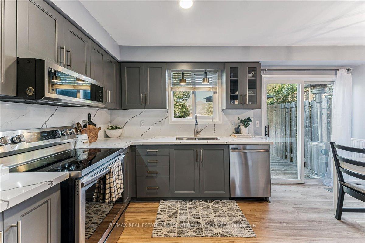 Photo 10 of 17 Starview Crescent, Guelph, Grange Road — HOMEH