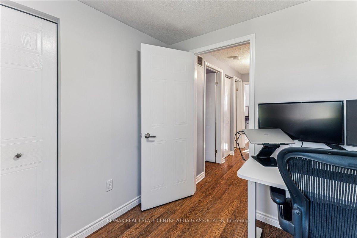 Photo 19 of 17 Starview Crescent, Guelph, Grange Road — HOMEH