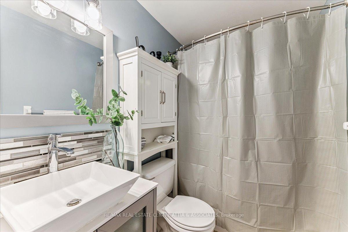 Photo 20 of 17 Starview Crescent, Guelph, Grange Road — HOMEH