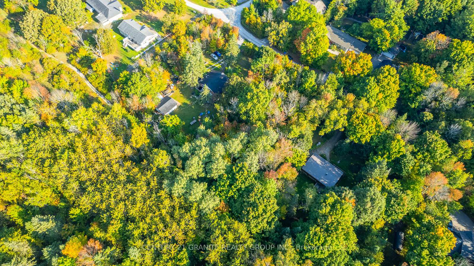 Photo 3 of Mackenzie Place, Kawartha Lakes, Bexley — HOMEH