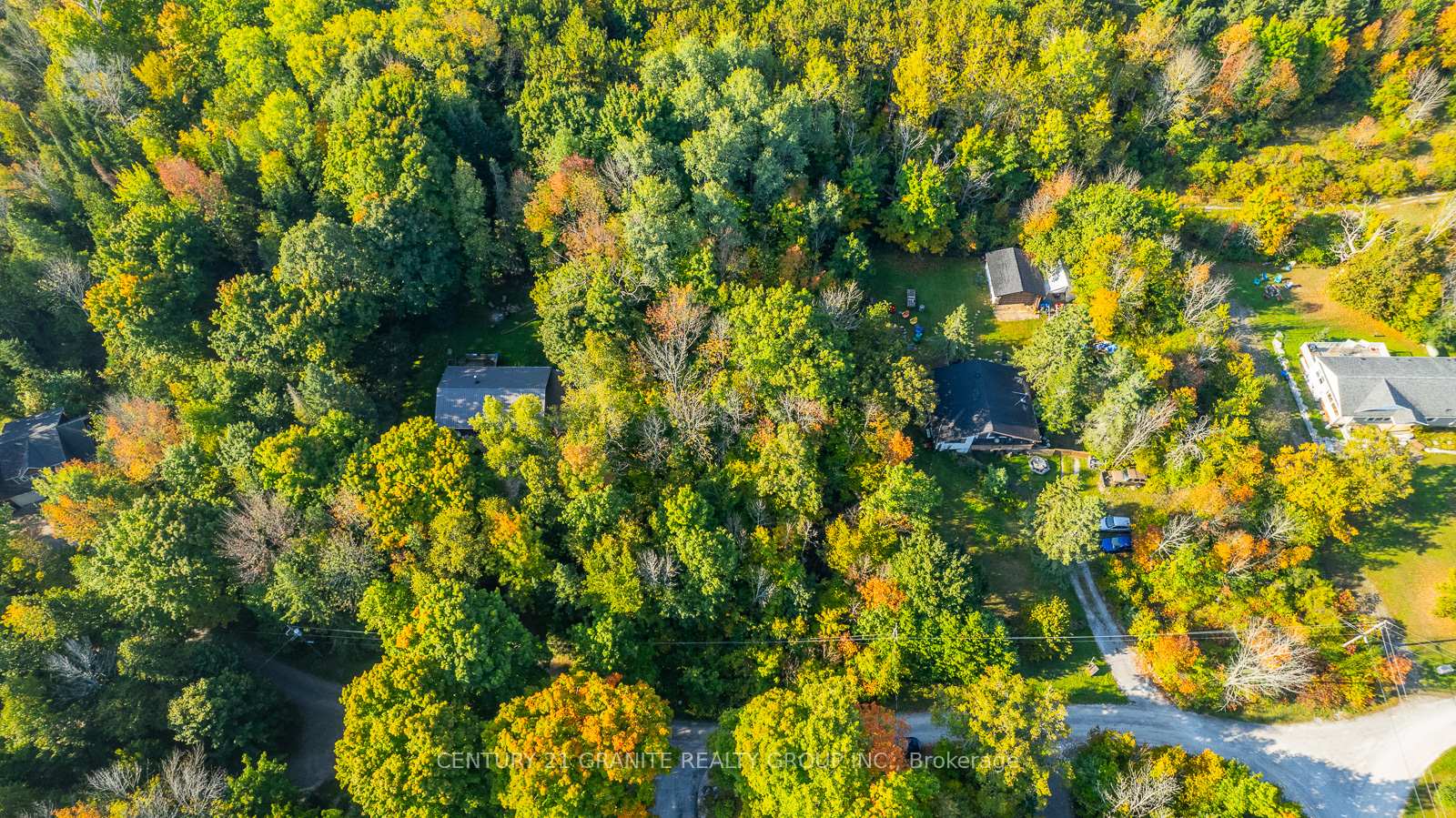 Photo 5 of Mackenzie Place, Kawartha Lakes, Bexley — HOMEH