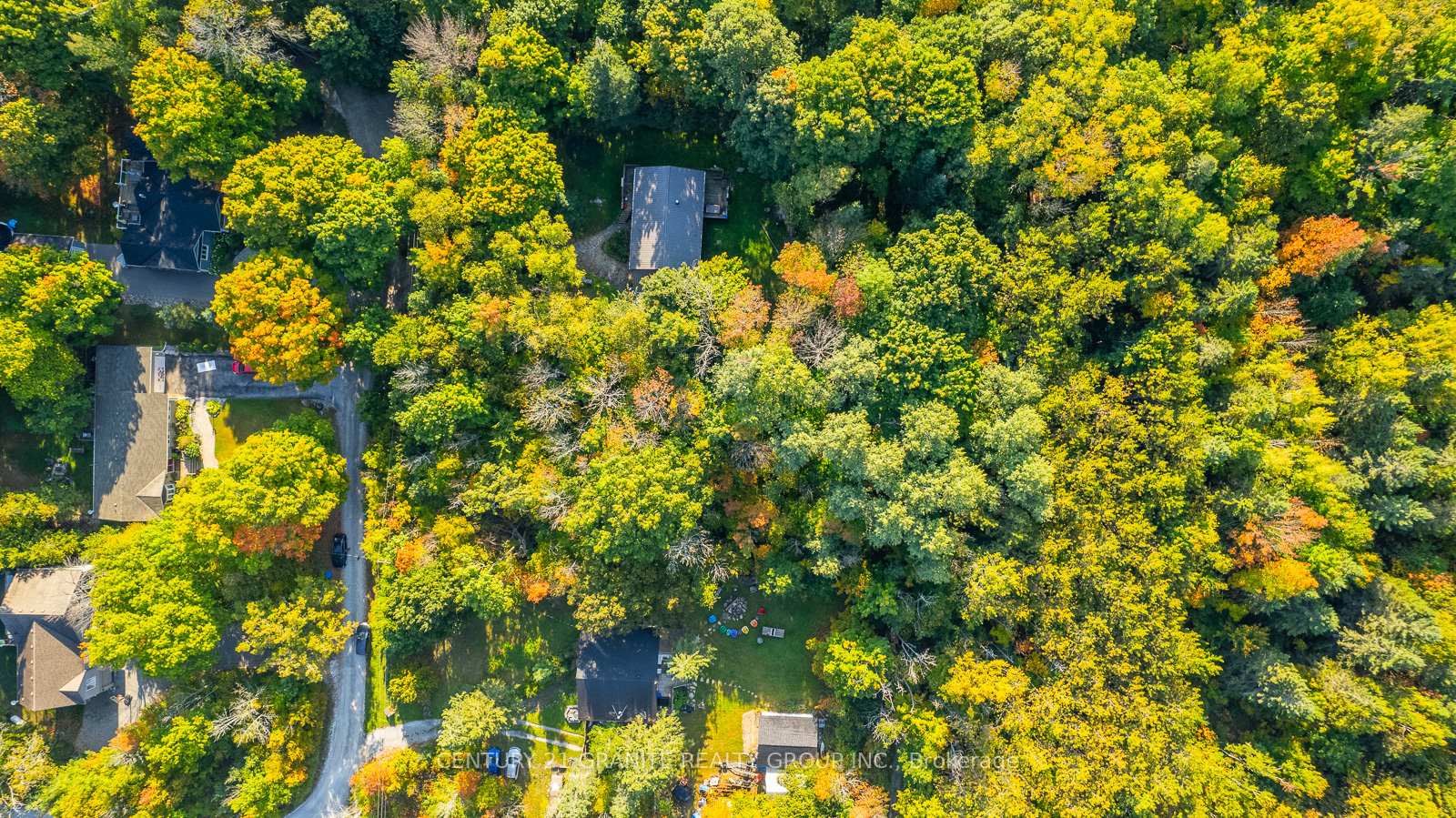 Photo 7 of Mackenzie Place, Kawartha Lakes, Bexley — HOMEH