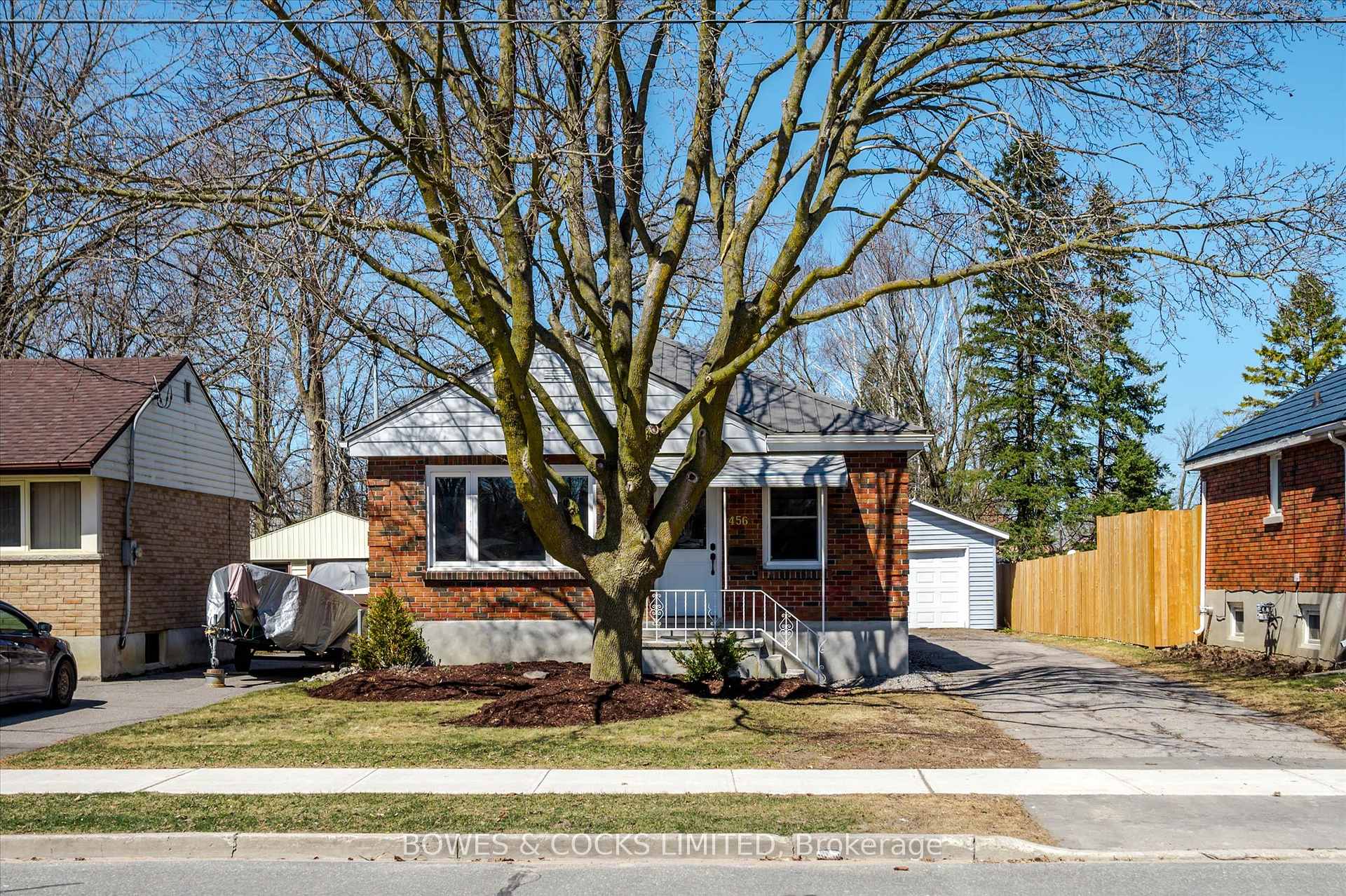Photo 2 of 456 Cameron Street, Peterborough, Otonabee Ward 1 — HOMEH
