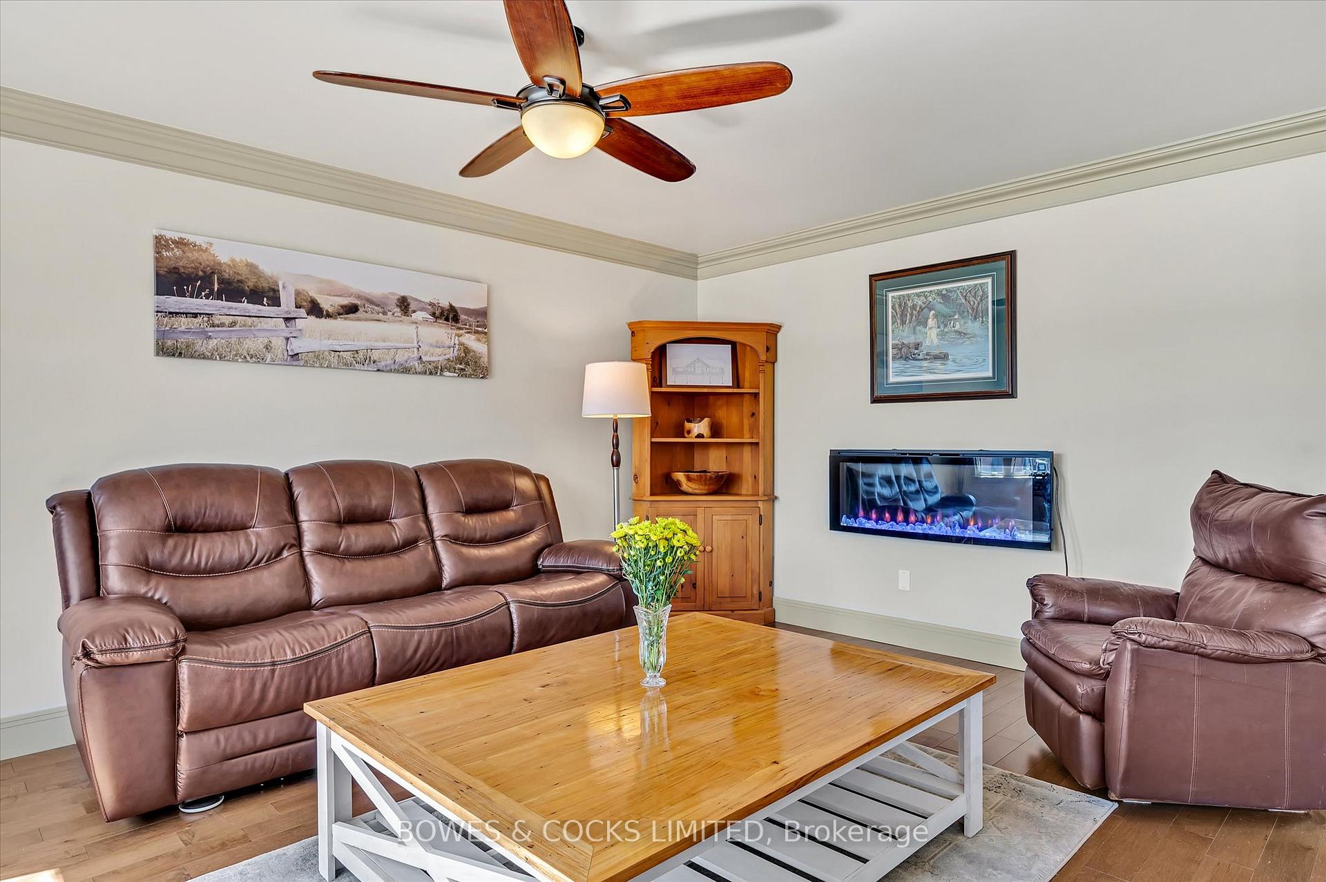 Photo 11 of 456 Cameron Street, Peterborough, Otonabee Ward 1 — HOMEH