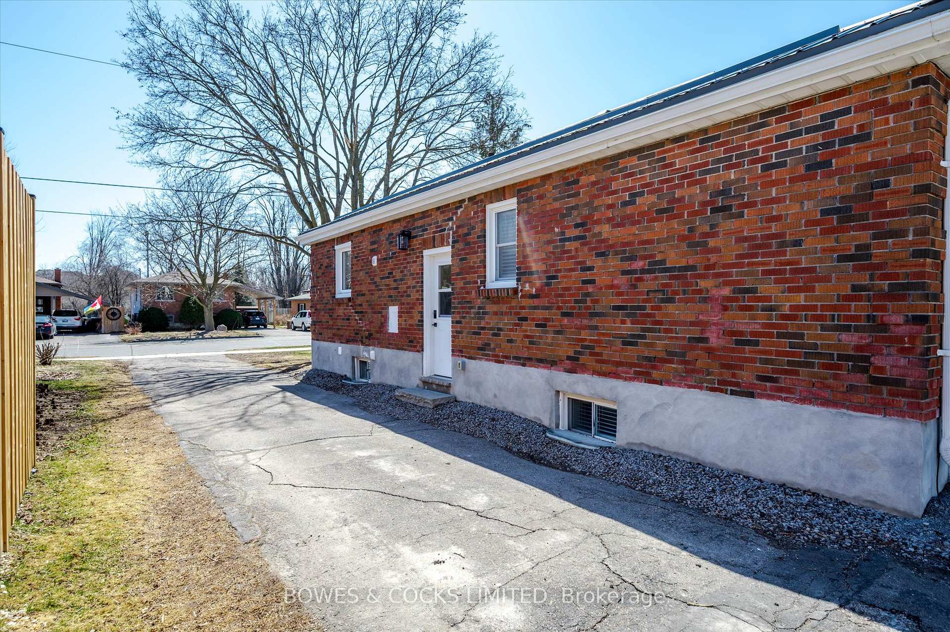 Photo 31 of 456 Cameron Street, Peterborough, Otonabee Ward 1 — HOMEH