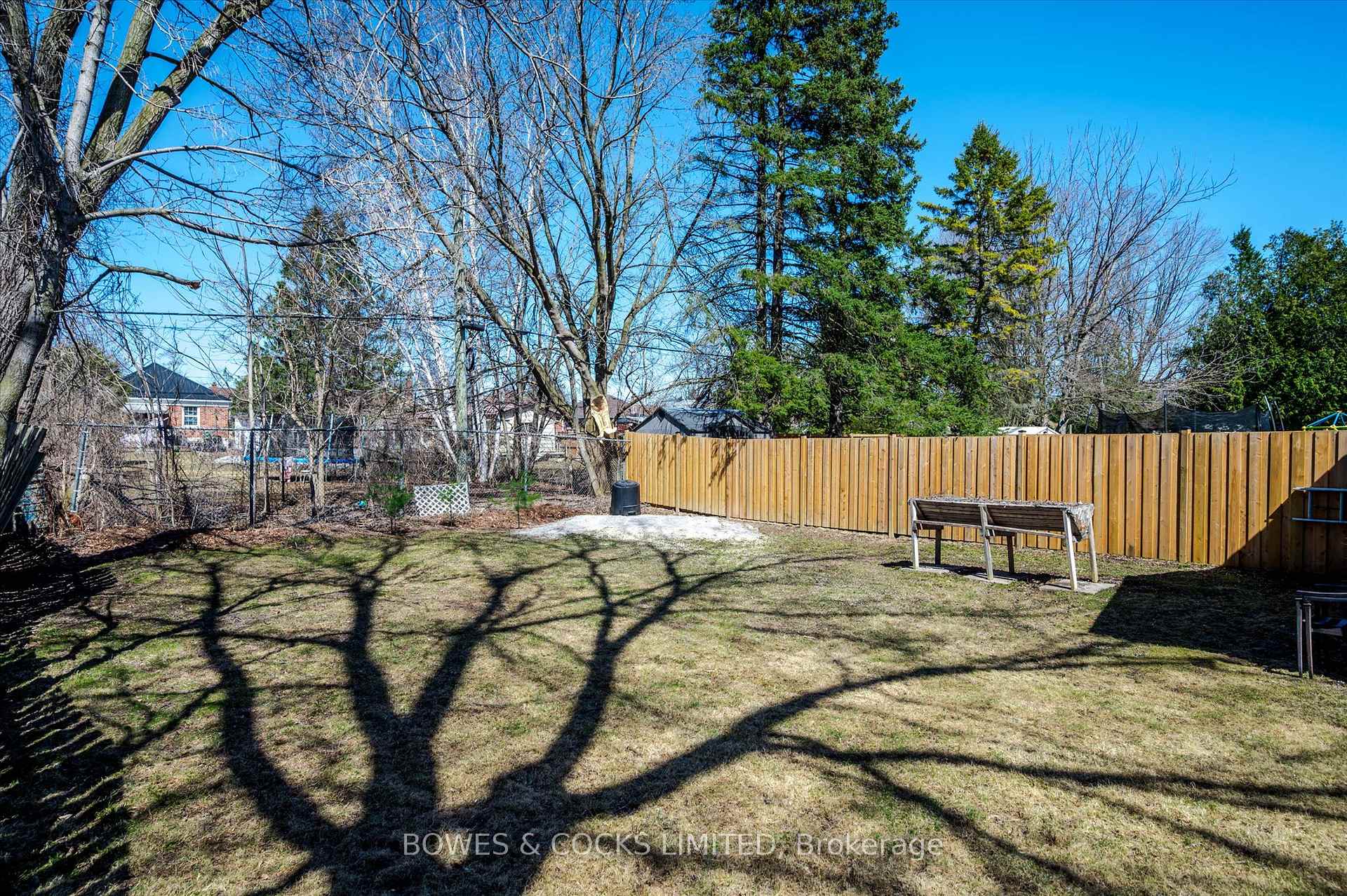 Photo 35 of 456 Cameron Street, Peterborough, Otonabee Ward 1 — HOMEH