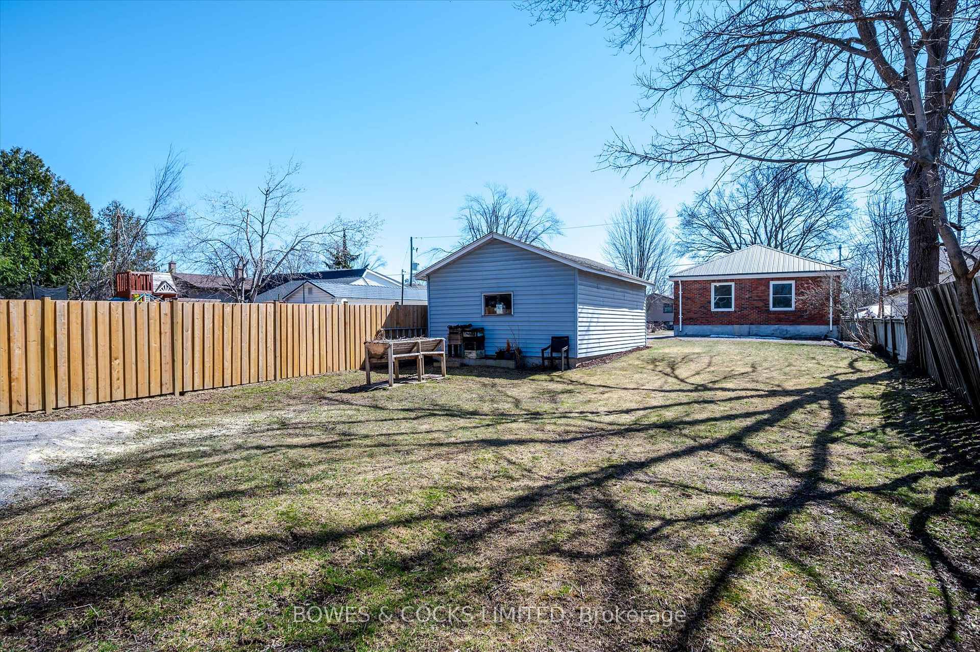 Photo 36 of 456 Cameron Street, Peterborough, Otonabee Ward 1 — HOMEH