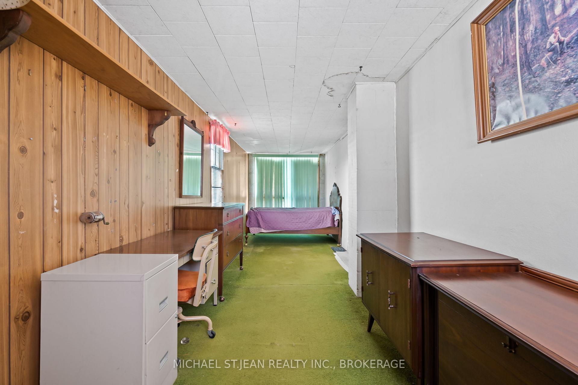Photo 13 of 431 Maple Avenue, Grimsby, Grimsby Beach — HOMEH