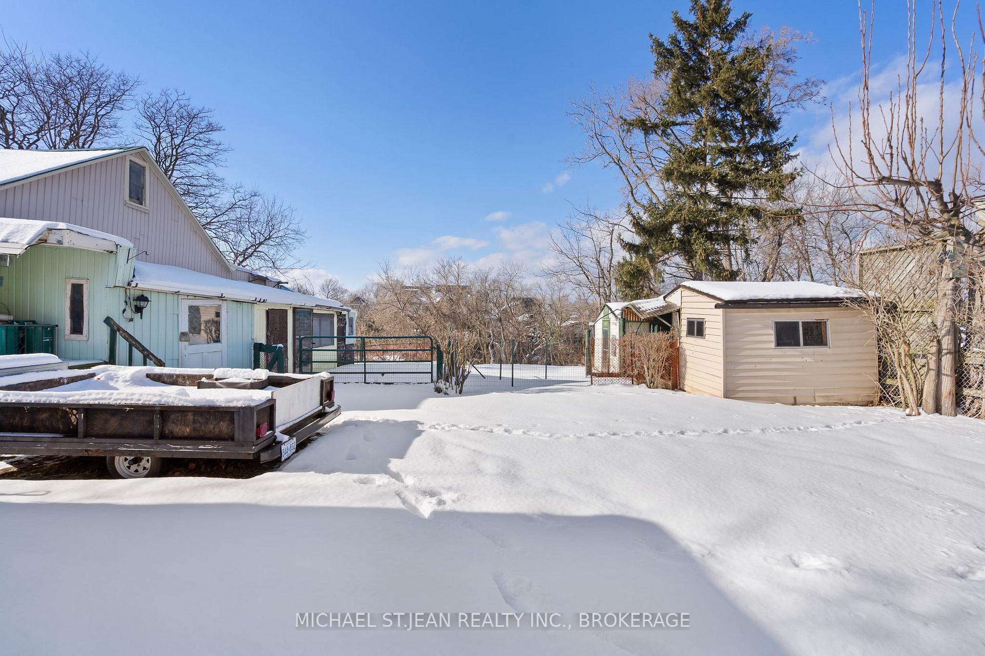 Photo 21 of 431 Maple Avenue, Grimsby, Grimsby Beach — HOMEH