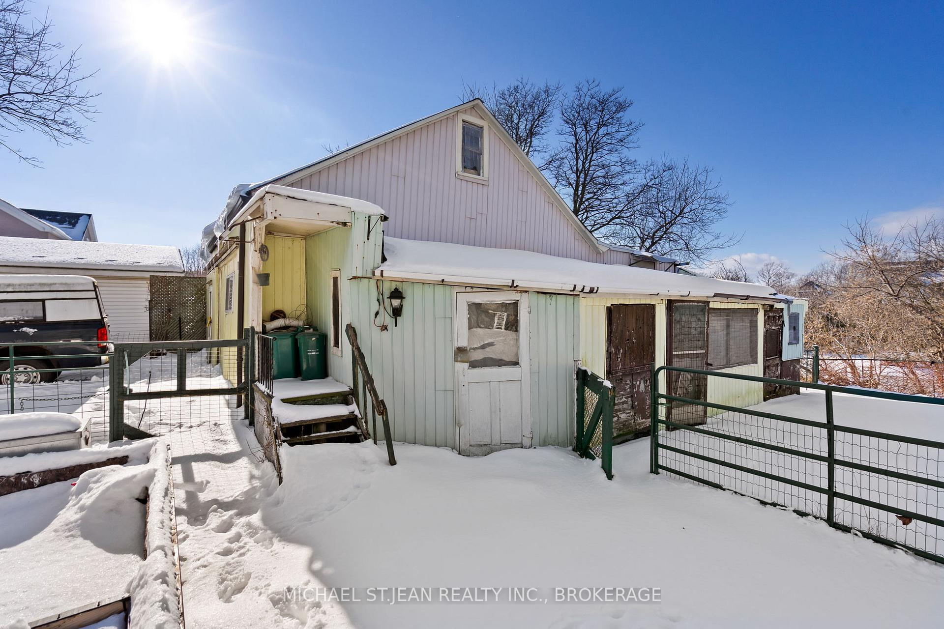 Photo 22 of 431 Maple Avenue, Grimsby, Grimsby Beach — HOMEH
