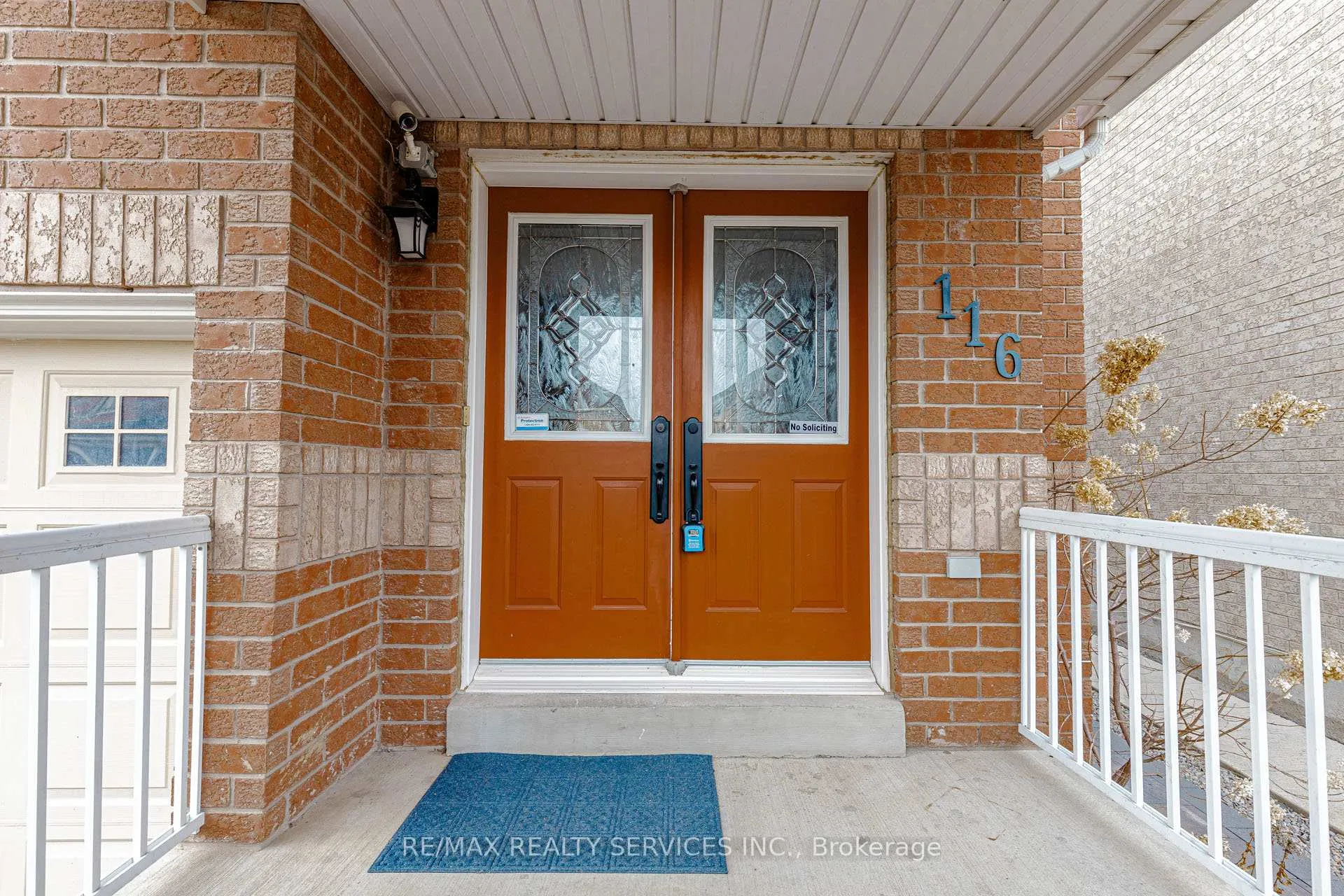 Photo 3 of 116 Chalkfarm Crescent, Brampton, Northwest Sandalwood Parkway — HOMEH