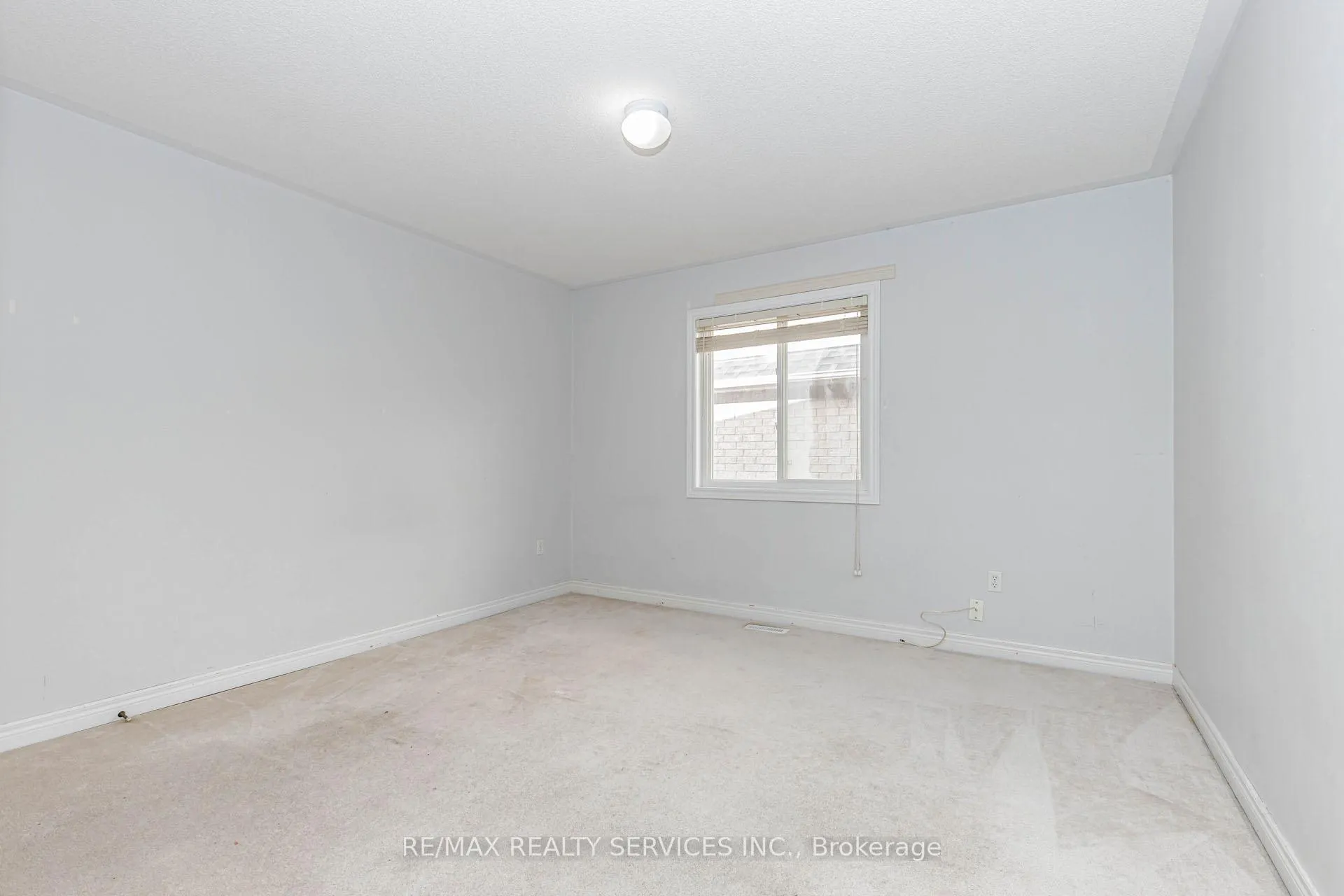 Photo 26 of 116 Chalkfarm Crescent, Brampton, Northwest Sandalwood Parkway — HOMEH
