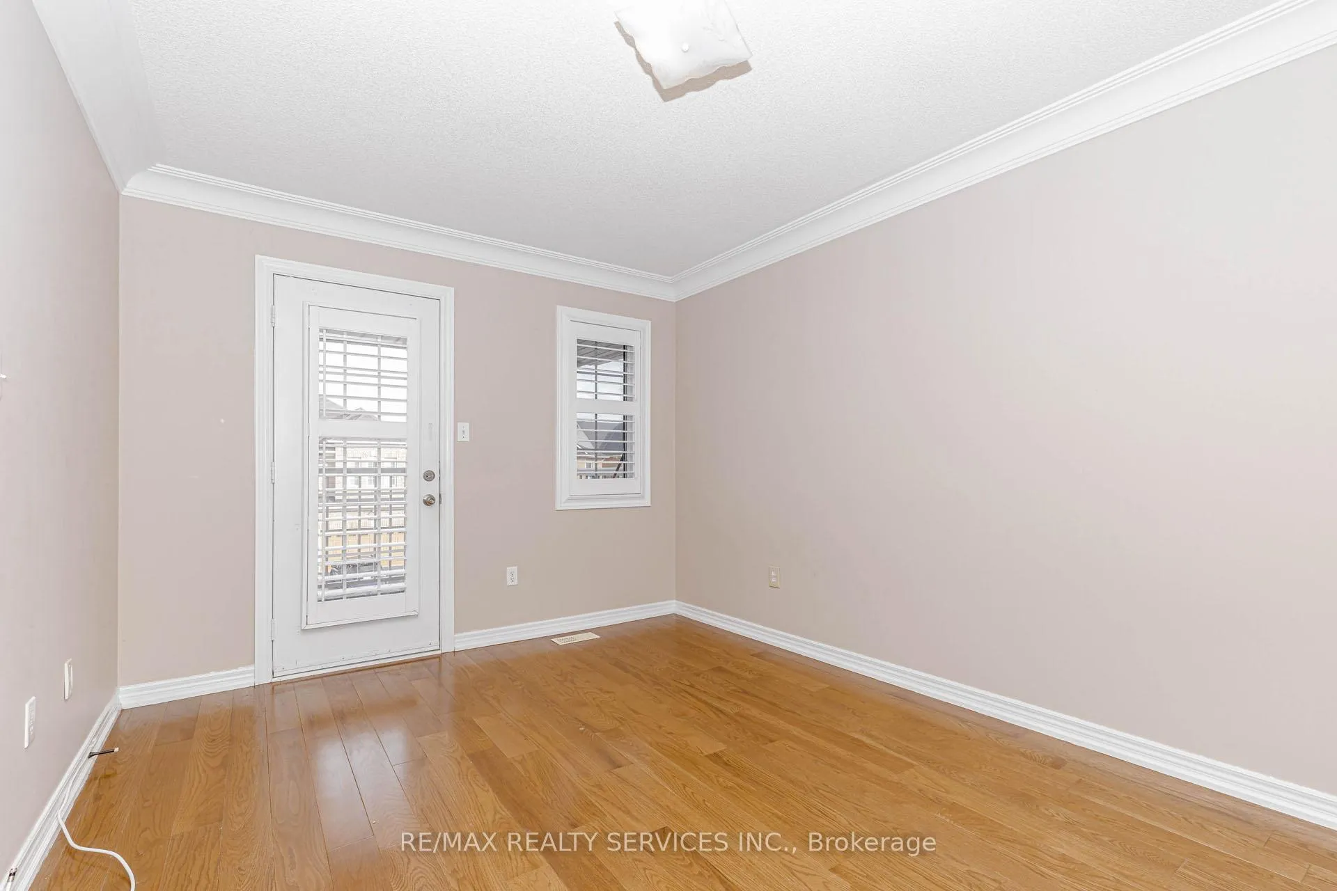 Photo 32 of 116 Chalkfarm Crescent, Brampton, Northwest Sandalwood Parkway — HOMEH