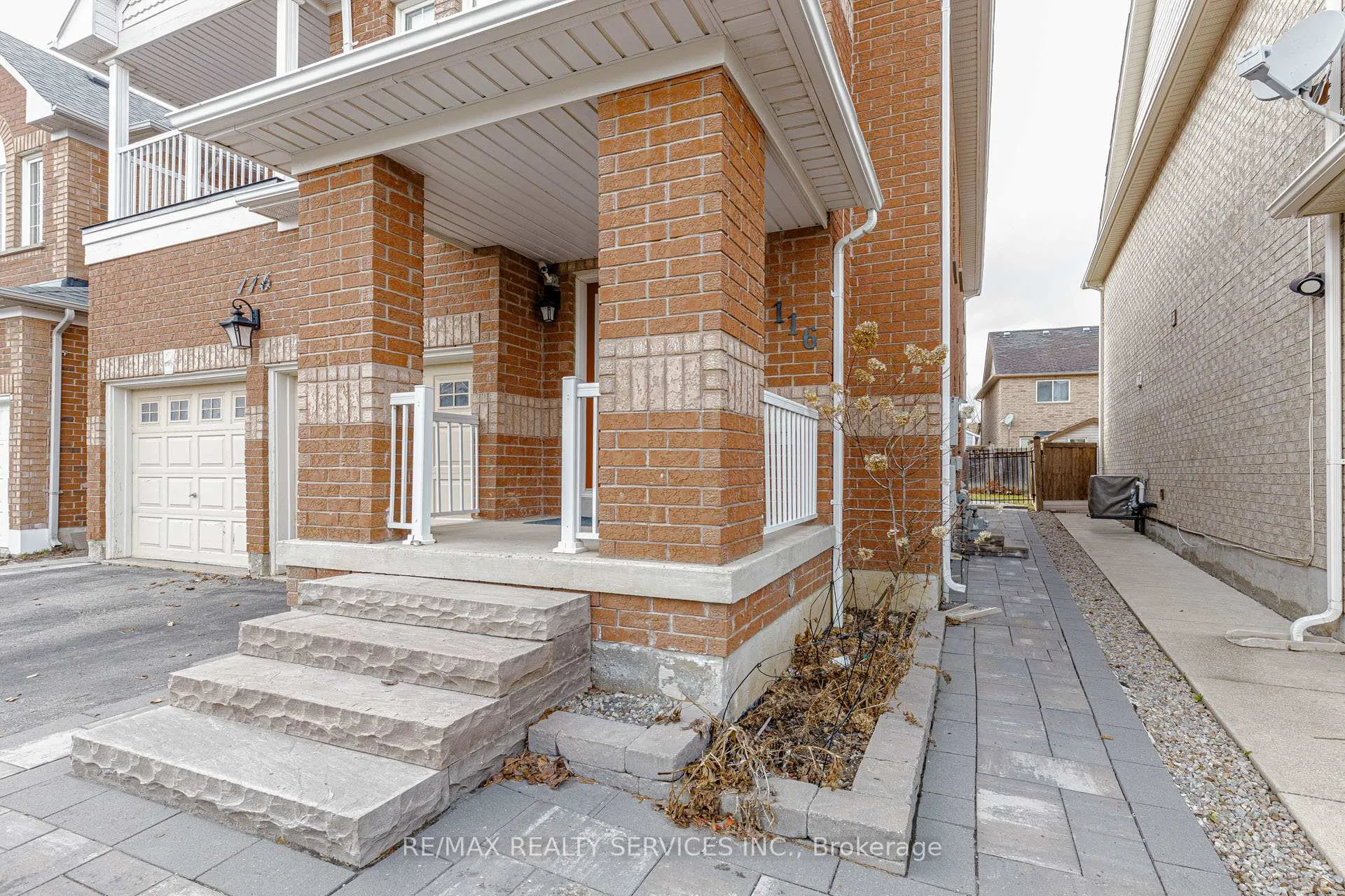 Photo 36 of 116 Chalkfarm Crescent, Brampton, Northwest Sandalwood Parkway — HOMEH