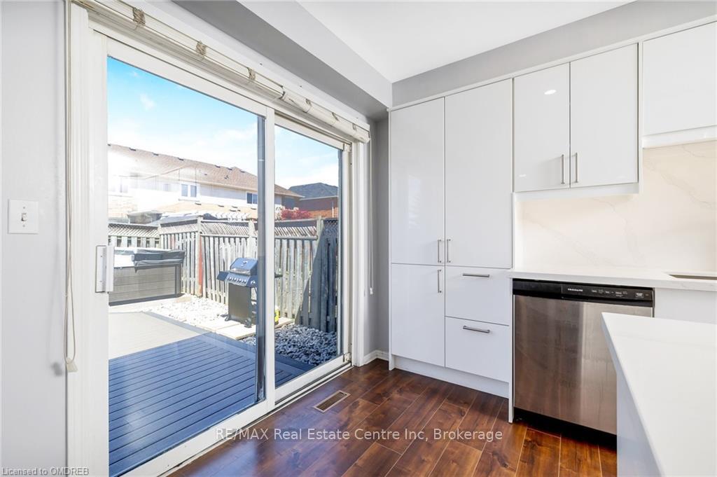 Photo 15 of 1595 Evans Terrace, Milton, Clarke — HOMEH