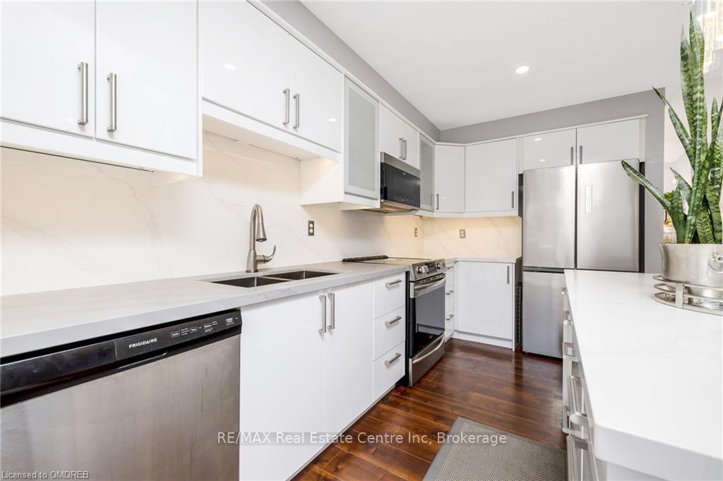 Photo 16 of 1595 Evans Terrace, Milton, Clarke — HOMEH
