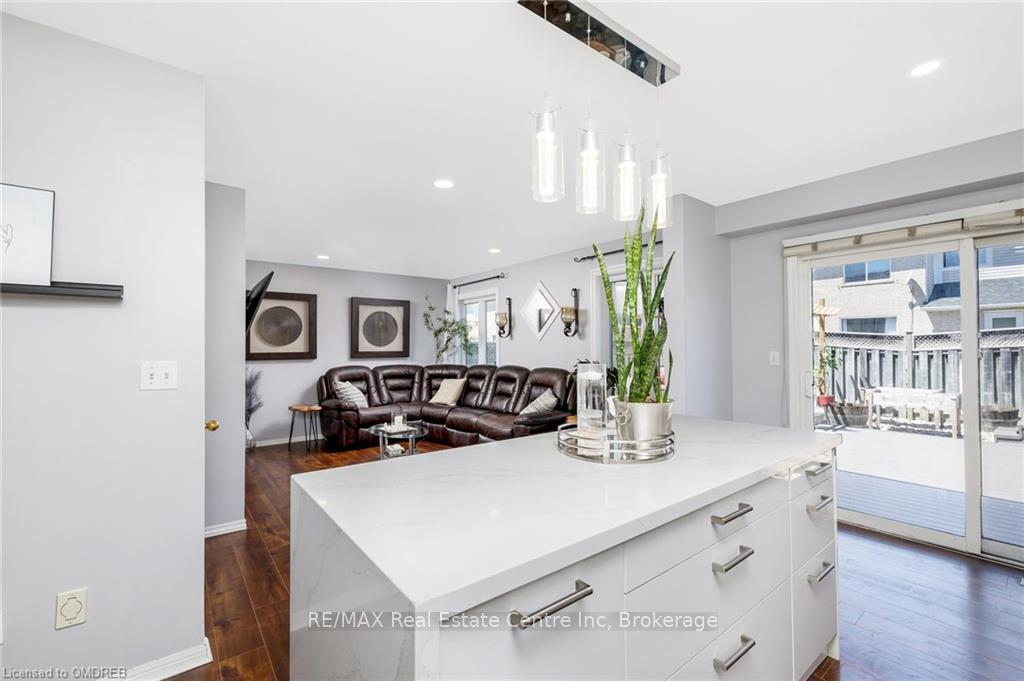 Photo 18 of 1595 Evans Terrace, Milton, Clarke — HOMEH