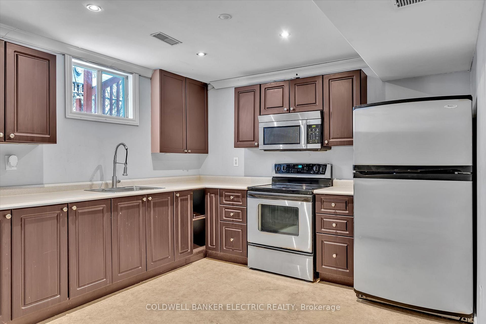 Photo 21 of 329 Middlefield Road, Peterborough, Ashburnham Ward 4 — HOMEH