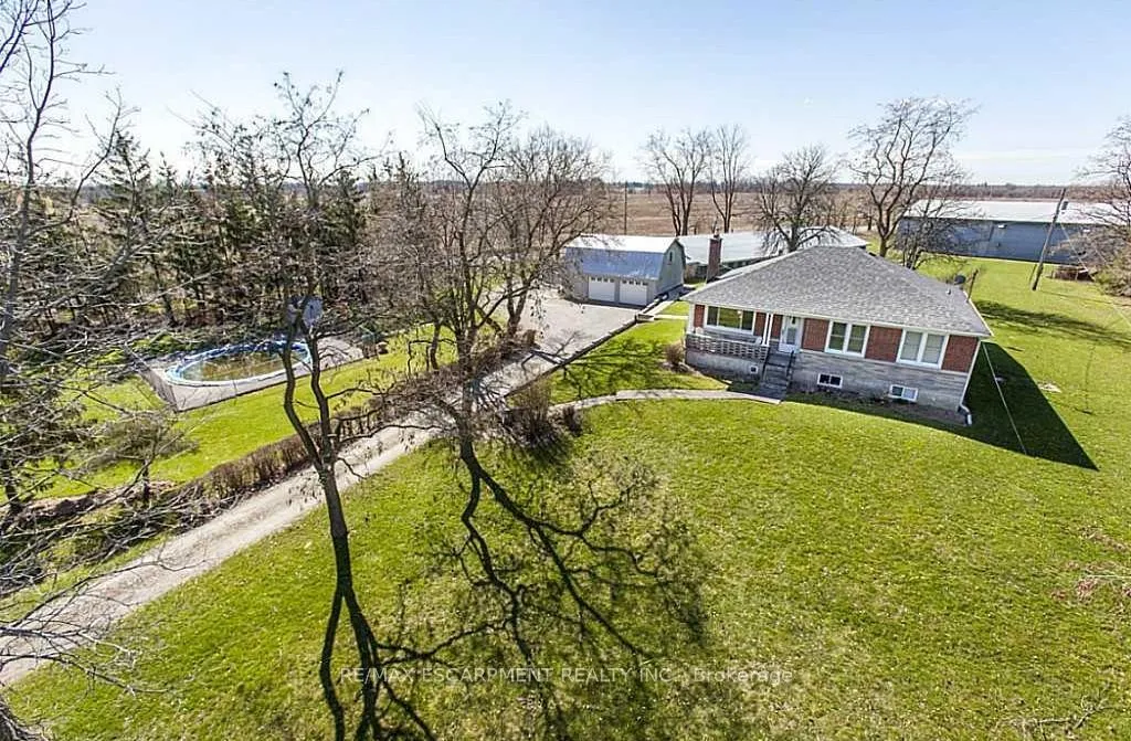 Photo 1 of 226 Carluke Road E, Hamilton, Rural Ancaster — HOMEH