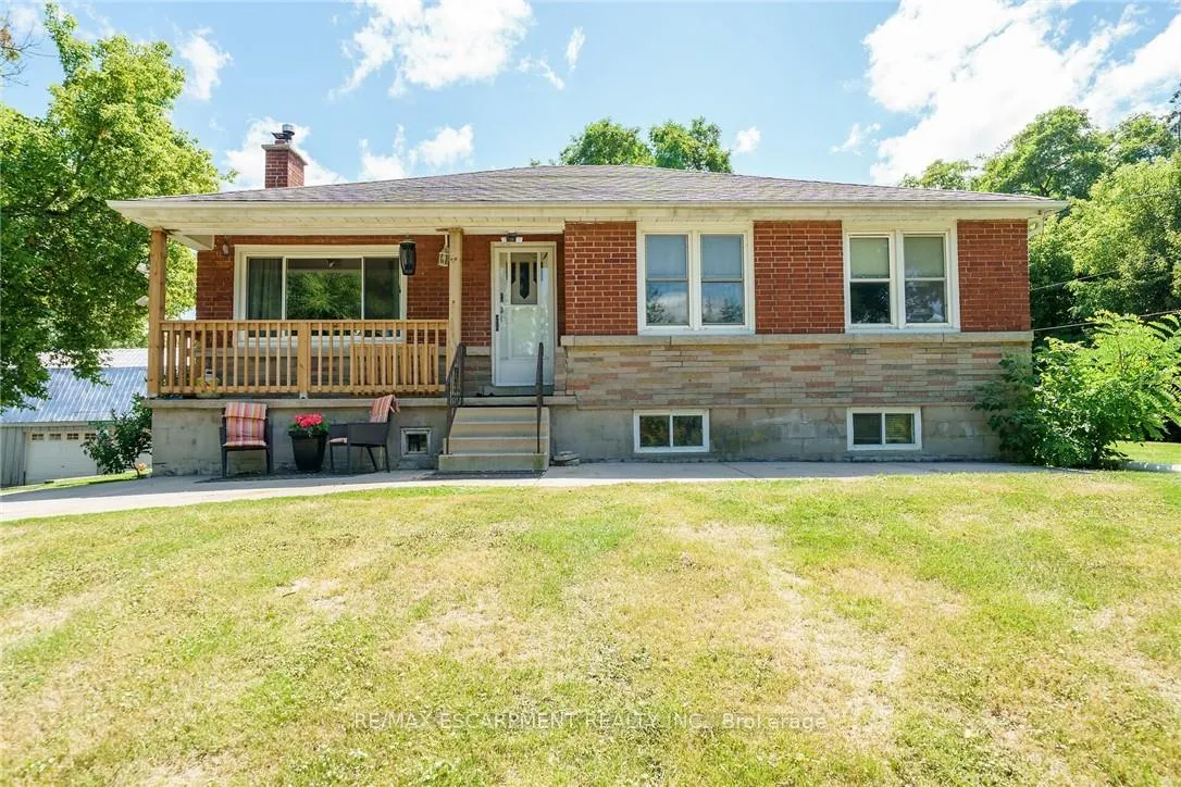 Photo 2 of 226 Carluke Road E, Hamilton, Rural Ancaster — HOMEH