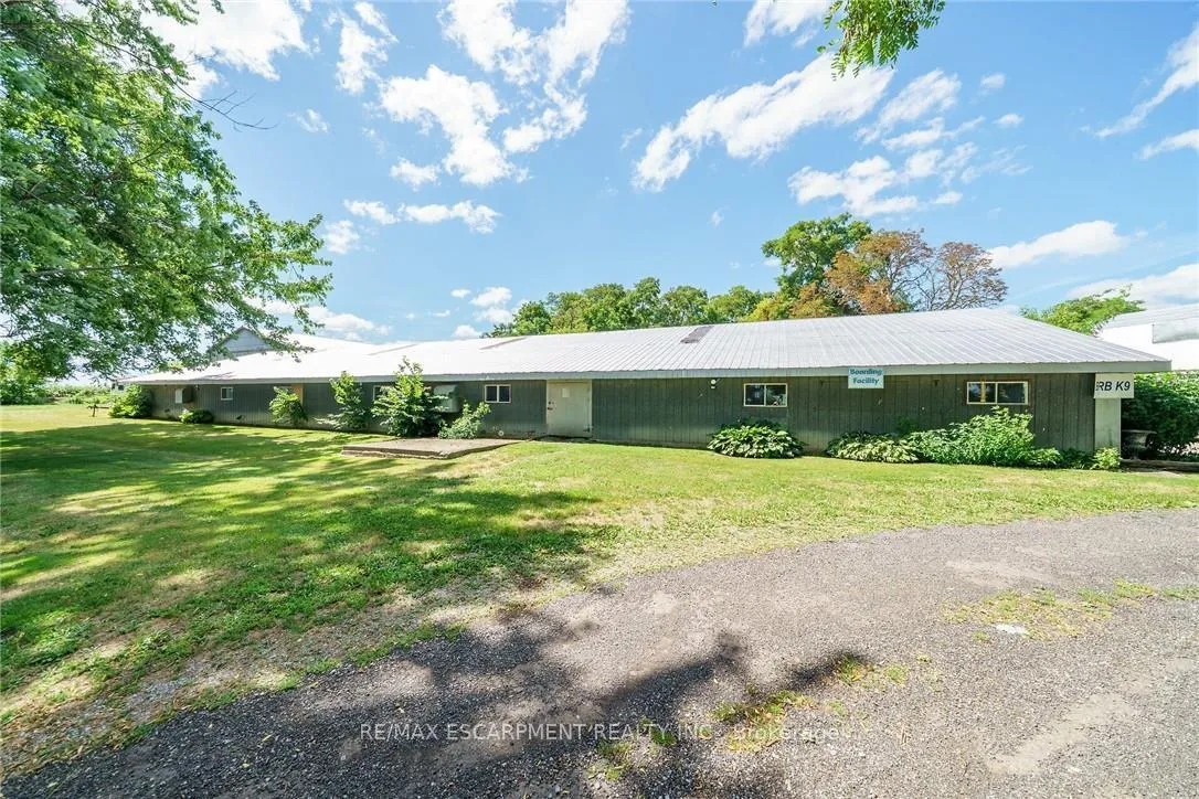 Photo 6 of 226 Carluke Road E, Hamilton, Rural Ancaster — HOMEH