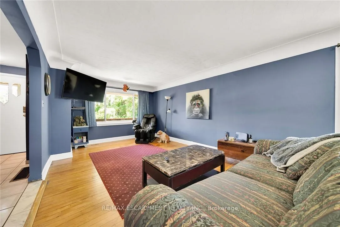 Photo 10 of 226 Carluke Road E, Hamilton, Rural Ancaster — HOMEH