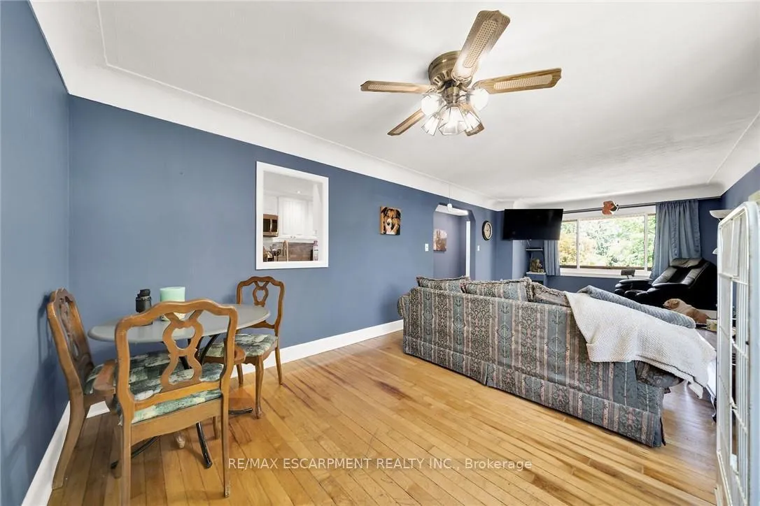Photo 13 of 226 Carluke Road E, Hamilton, Rural Ancaster — HOMEH