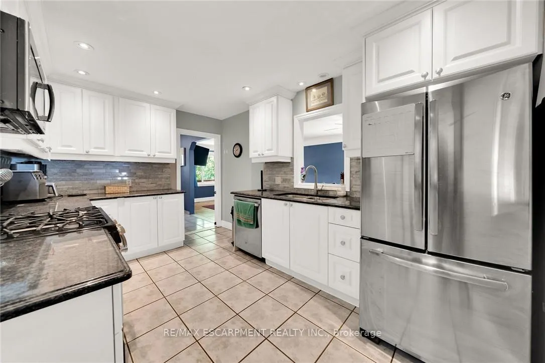Photo 15 of 226 Carluke Road E, Hamilton, Rural Ancaster — HOMEH