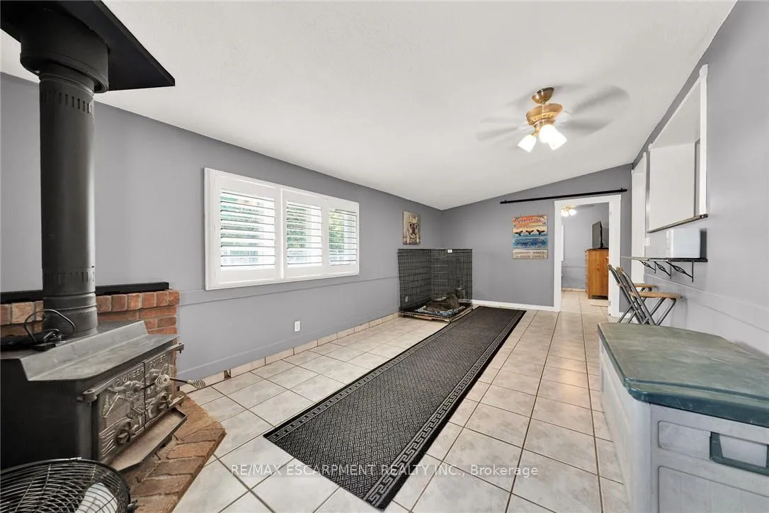 Photo 18 of 226 Carluke Road E, Hamilton, Rural Ancaster — HOMEH