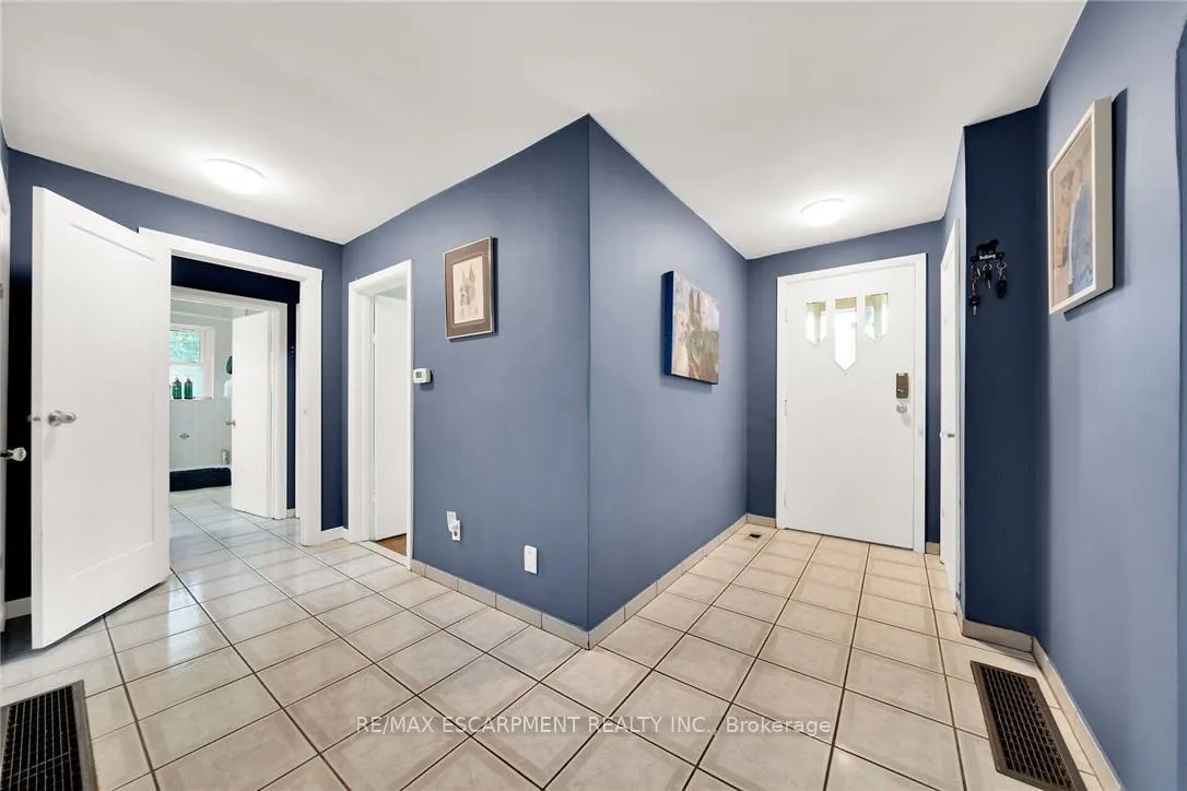 Photo 22 of 226 Carluke Road E, Hamilton, Rural Ancaster — HOMEH