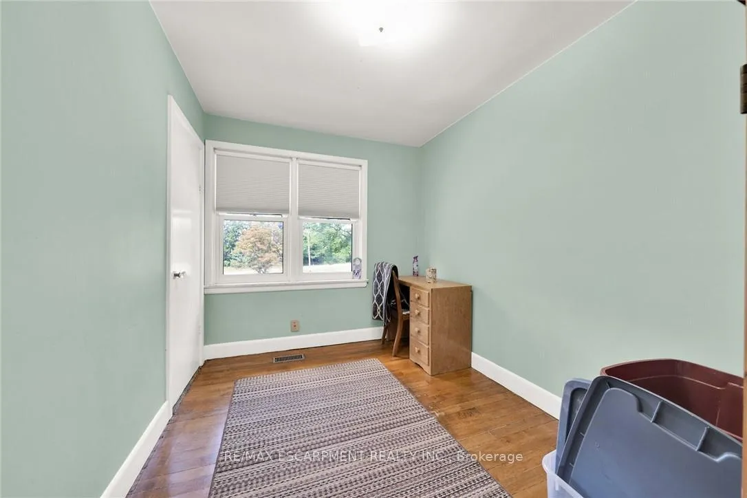 Photo 25 of 226 Carluke Road E, Hamilton, Rural Ancaster — HOMEH