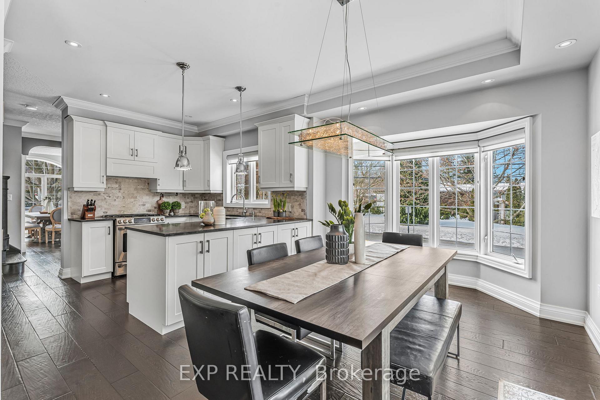 Photo 12 of 1 Evergreens Drive, Grimsby, Grimsby West — HOMEH