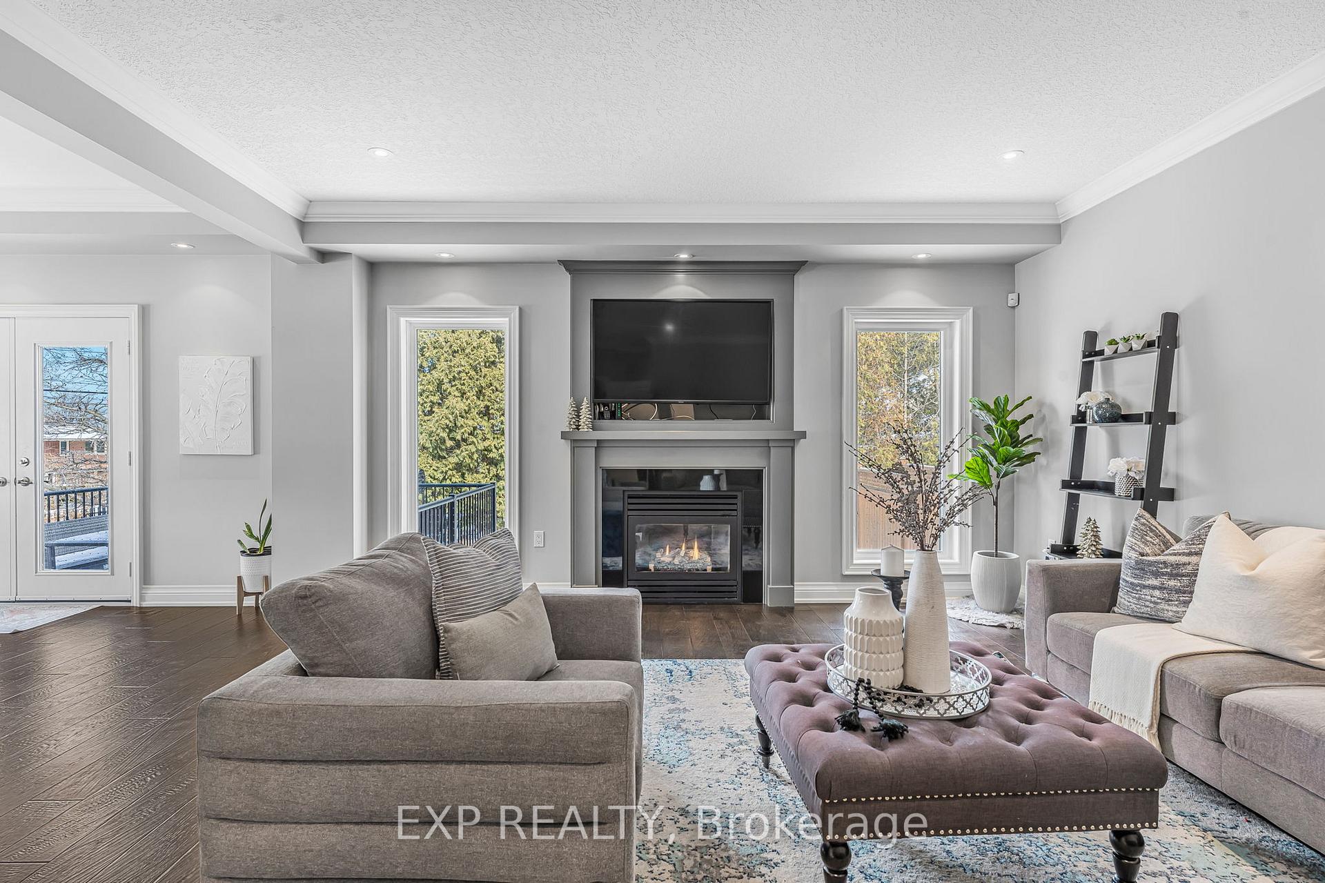 Photo 15 of 1 Evergreens Drive, Grimsby, Grimsby West — HOMEH