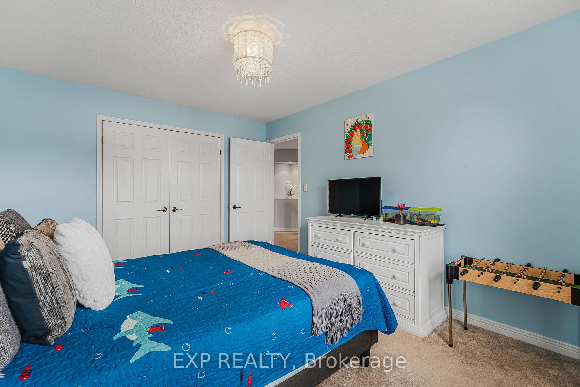 Photo 24 of 1 Evergreens Drive, Grimsby, Grimsby West — HOMEH