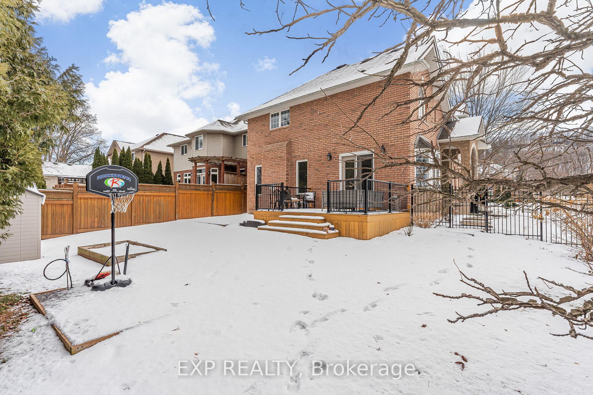 Photo 42 of 1 Evergreens Drive, Grimsby, Grimsby West — HOMEH