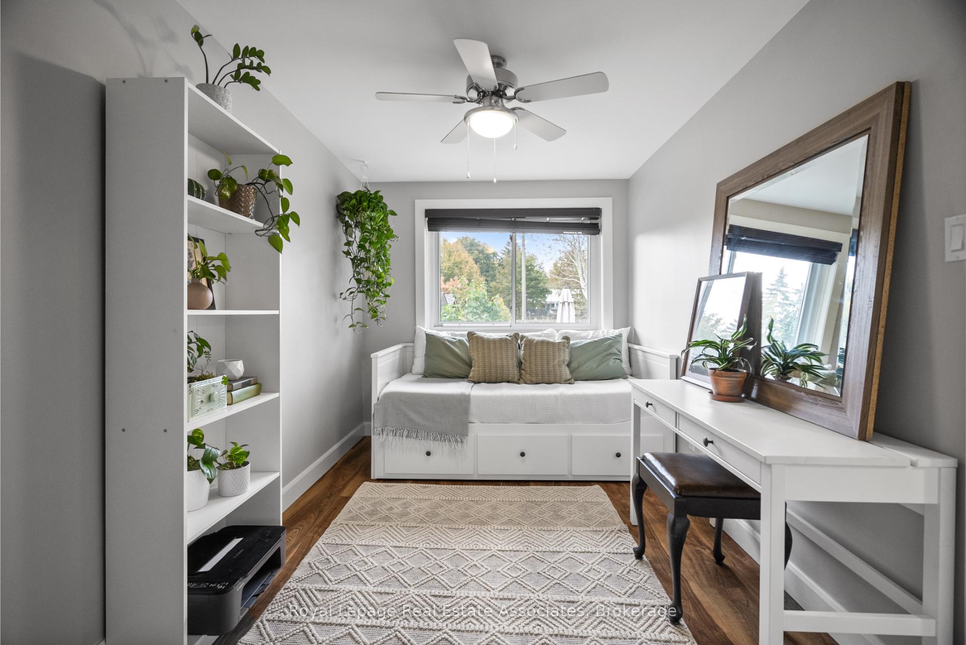 Photo 22 of 86 Queensdale Crescent, Guelph, Willow West/Sugarbush/West Acres — HOMEH
