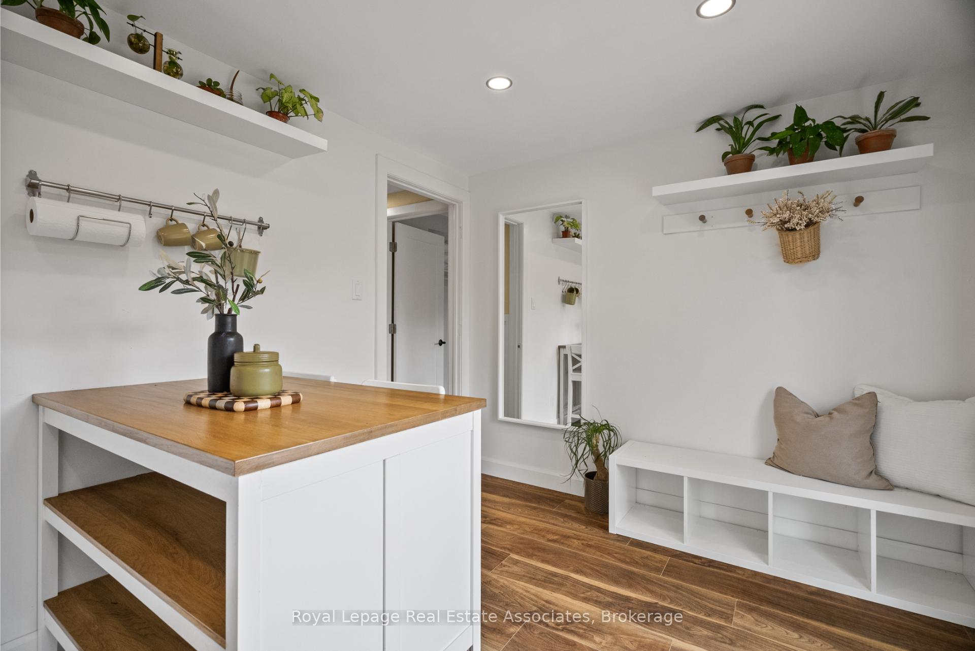 Photo 26 of 86 Queensdale Crescent, Guelph, Willow West/Sugarbush/West Acres — HOMEH