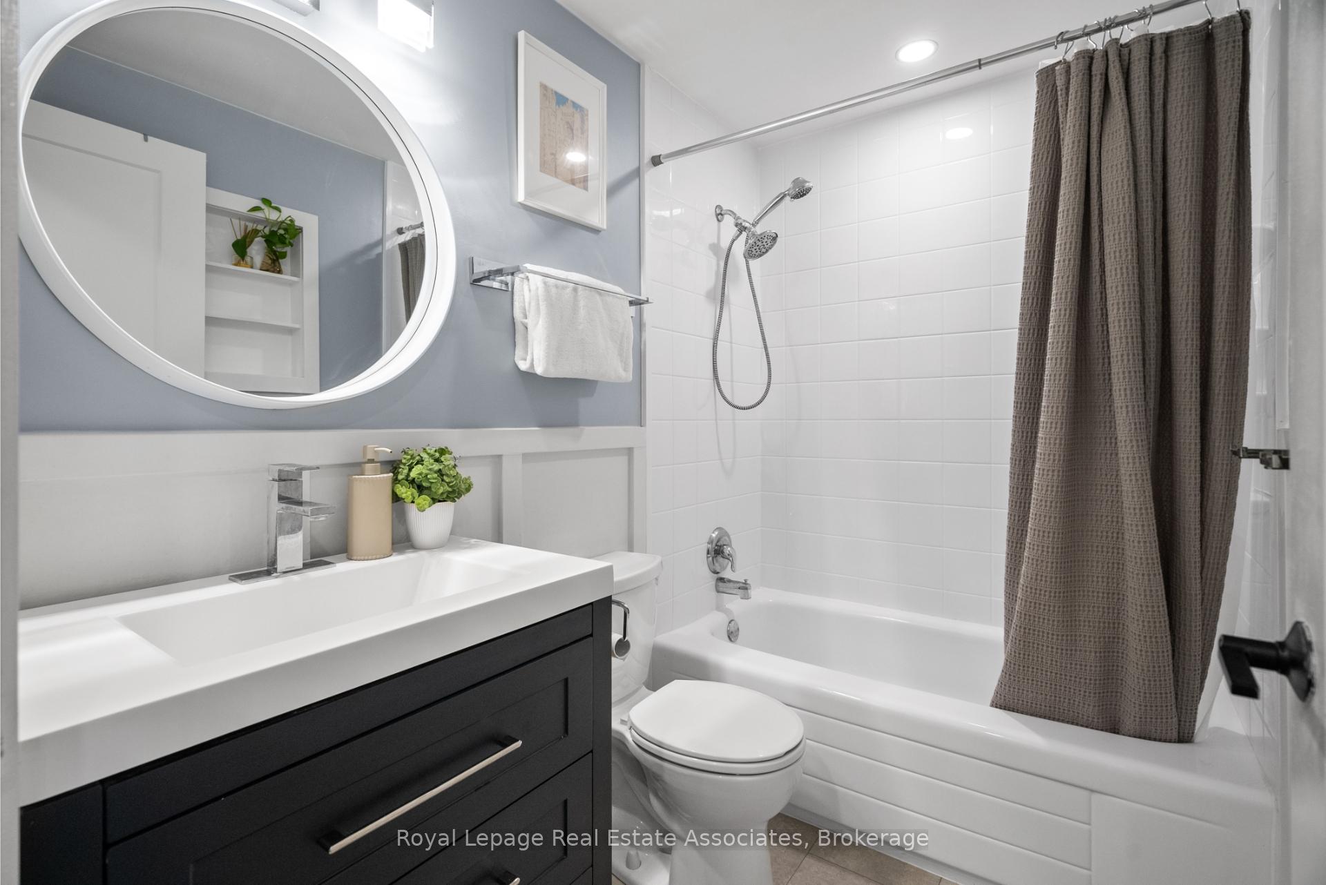 Photo 28 of 86 Queensdale Crescent, Guelph, Willow West/Sugarbush/West Acres — HOMEH