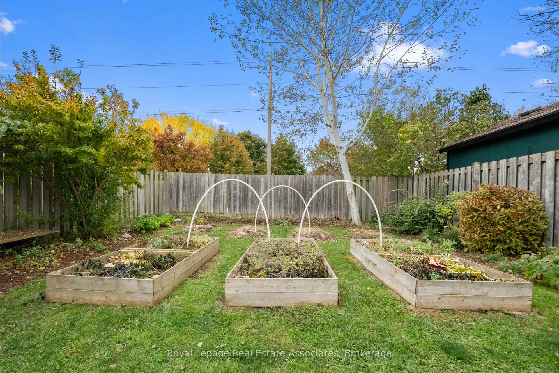 Photo 45 of 86 Queensdale Crescent, Guelph, Willow West/Sugarbush/West Acres — HOMEH