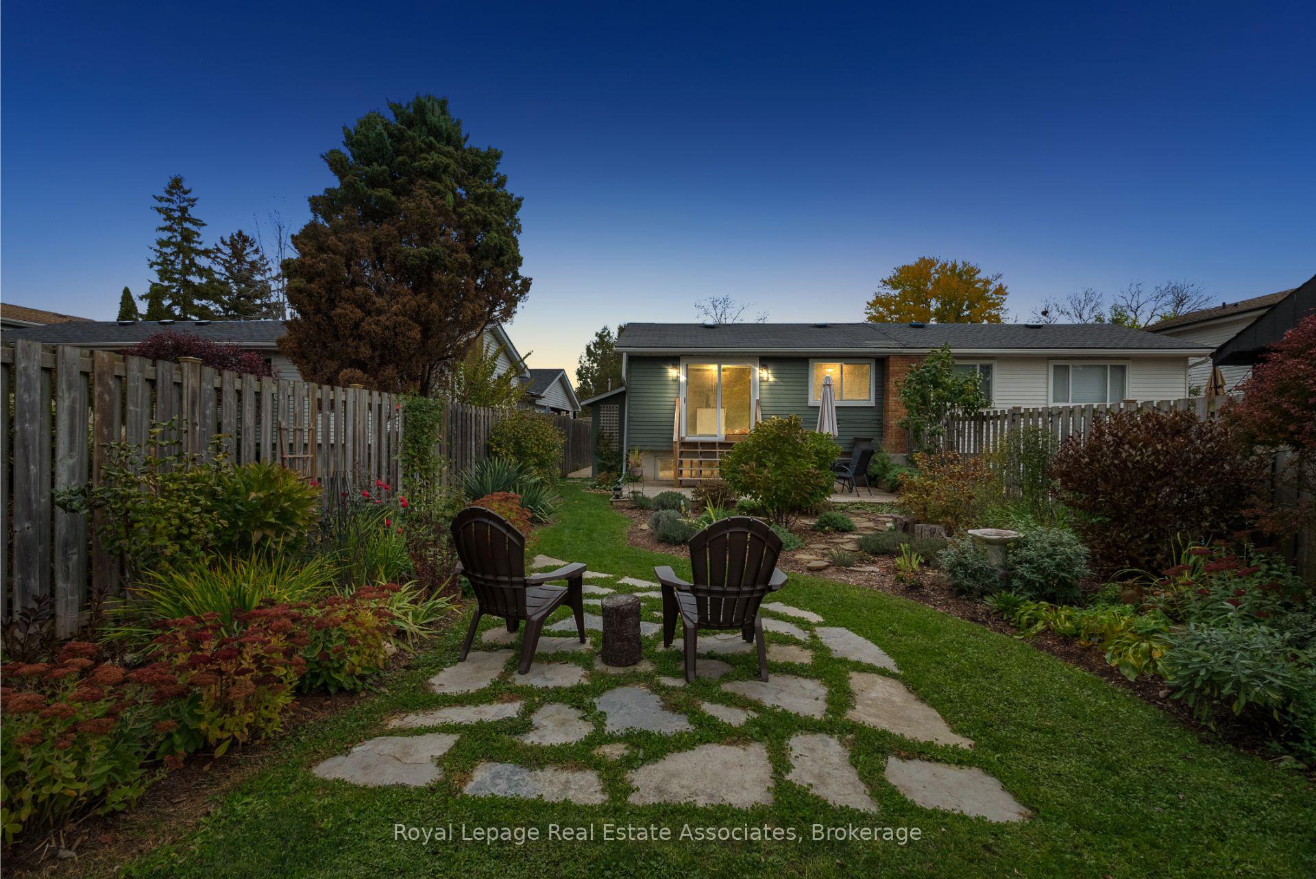 Photo 50 of 86 Queensdale Crescent, Guelph, Willow West/Sugarbush/West Acres — HOMEH