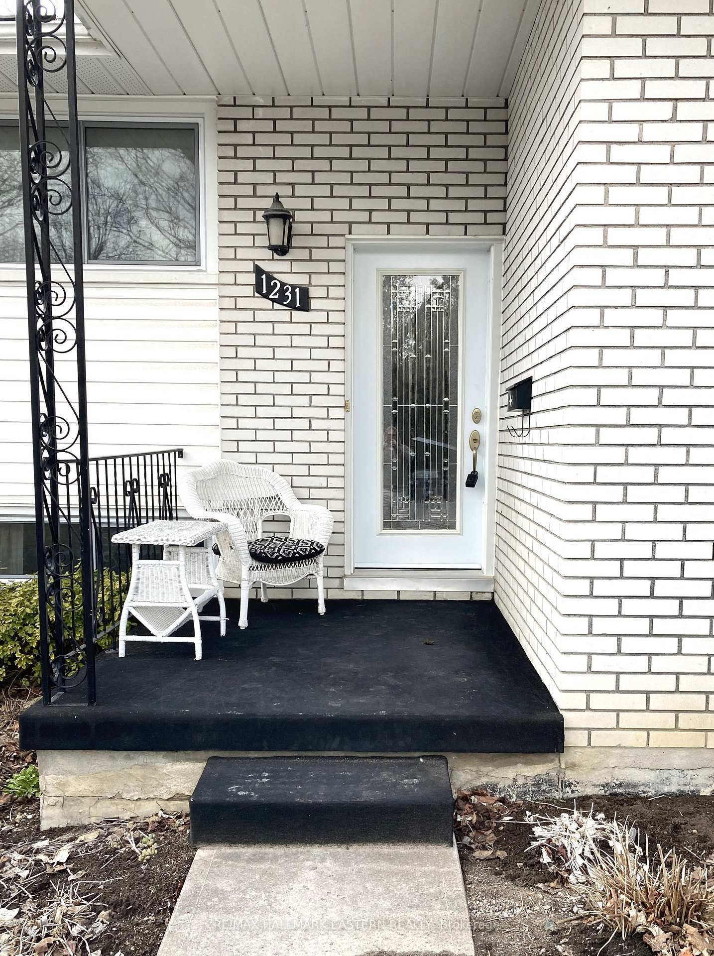 Photo 6 of 1231 Olympus Avenue, Peterborough, Northcrest Ward 5 — HOMEH