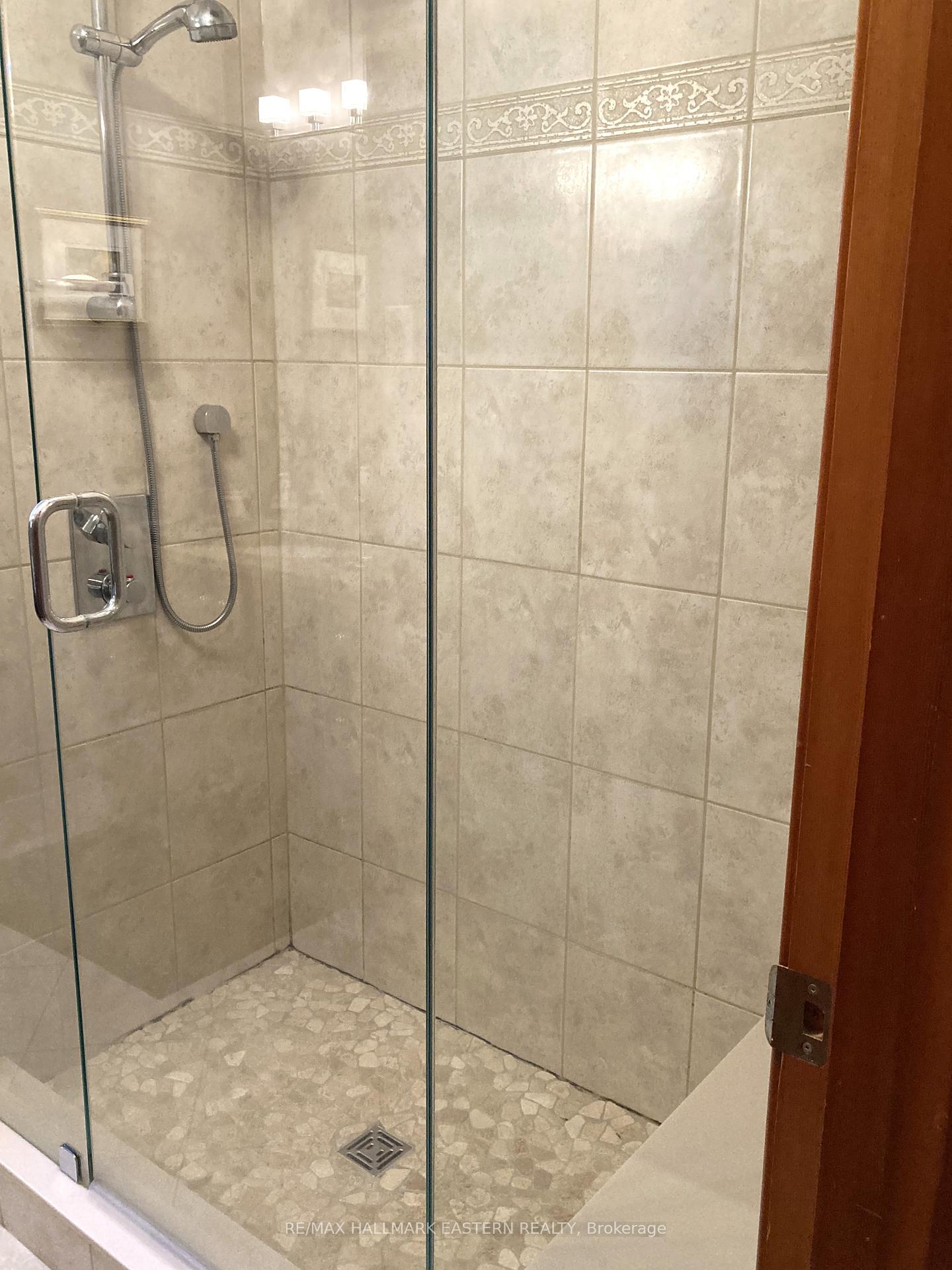 Photo 27 of 1231 Olympus Avenue, Peterborough, Northcrest Ward 5 — HOMEH