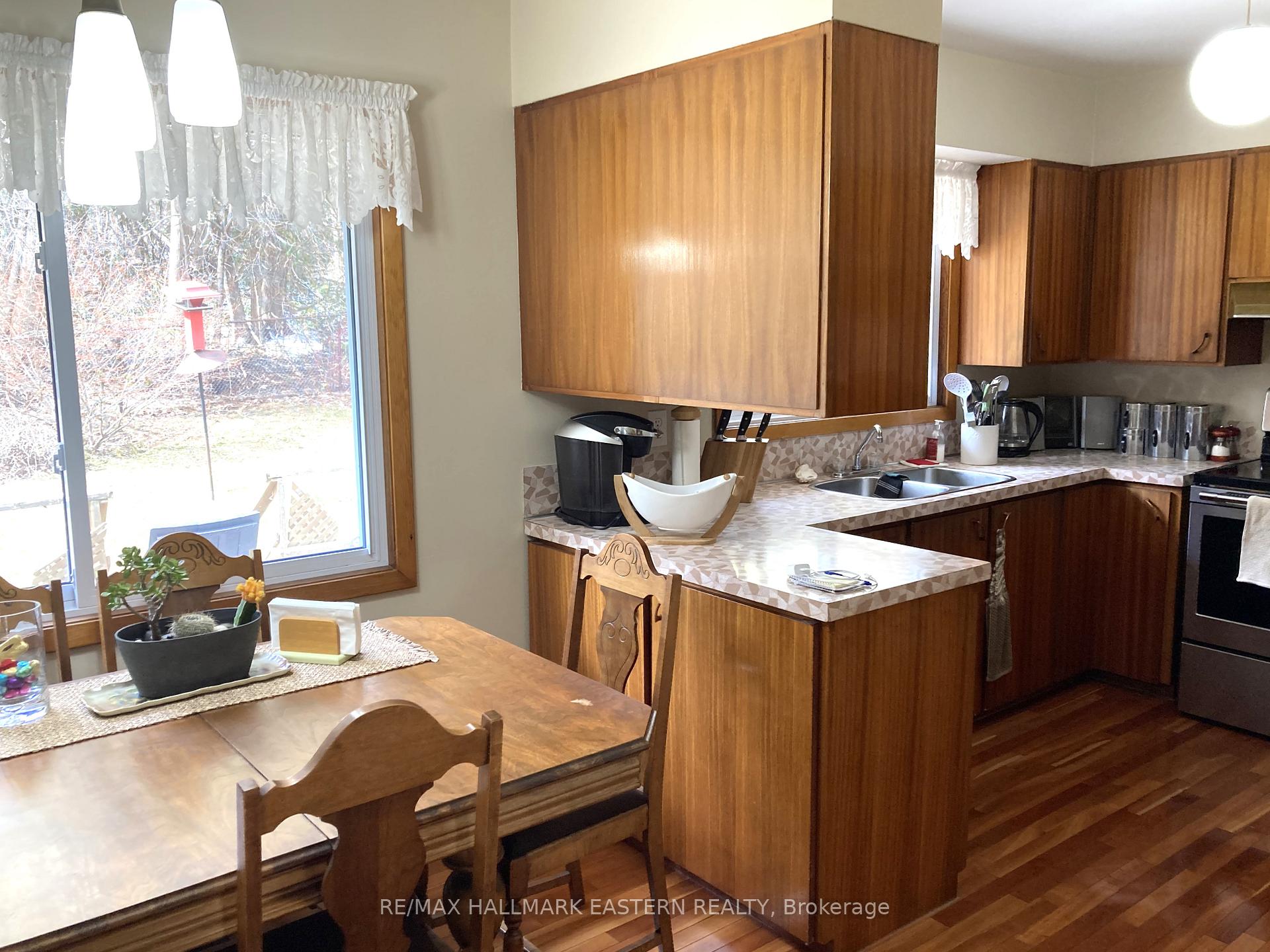 Photo 31 of 1231 Olympus Avenue, Peterborough, Northcrest Ward 5 — HOMEH