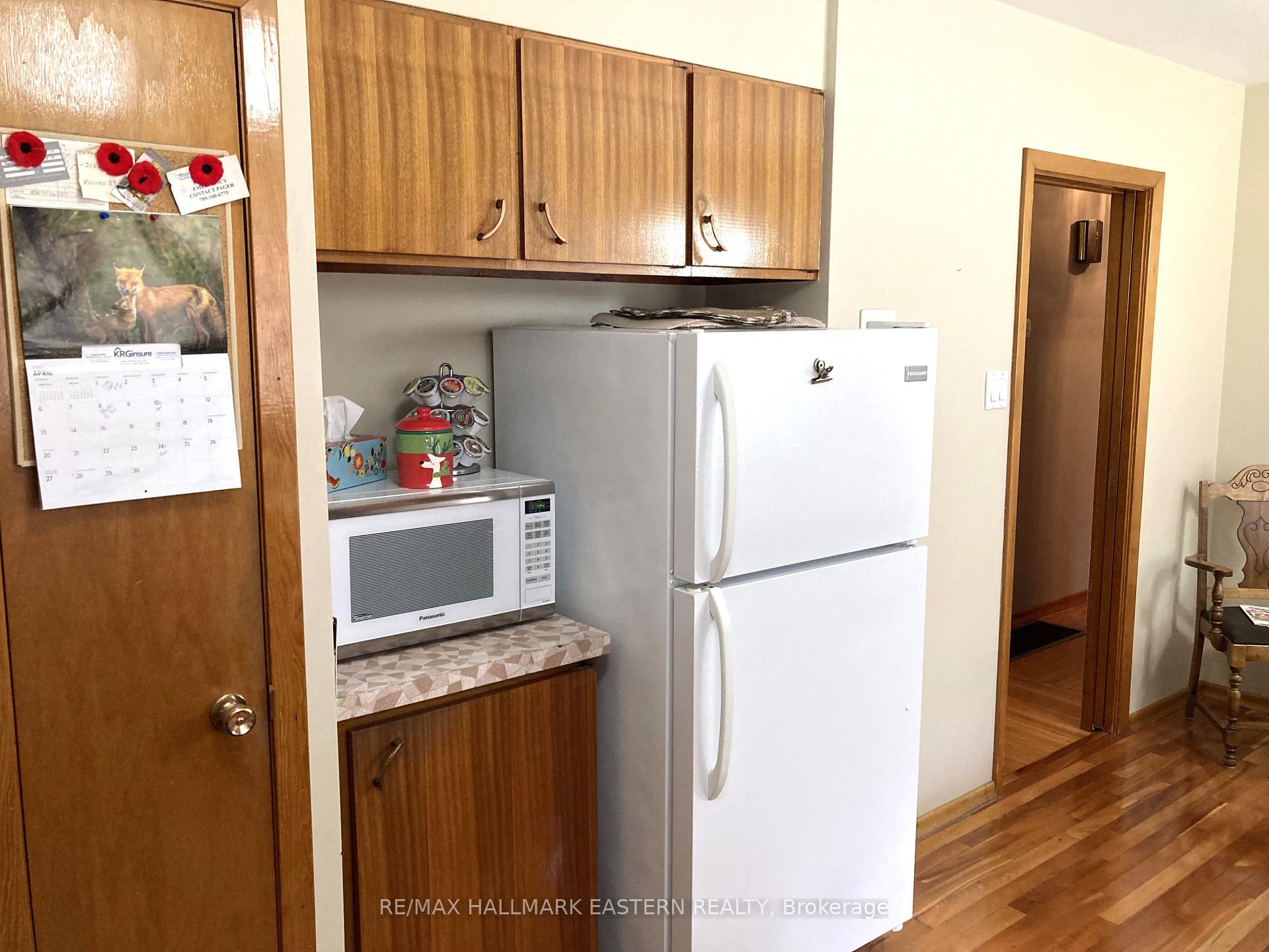 Photo 36 of 1231 Olympus Avenue, Peterborough, Northcrest Ward 5 — HOMEH