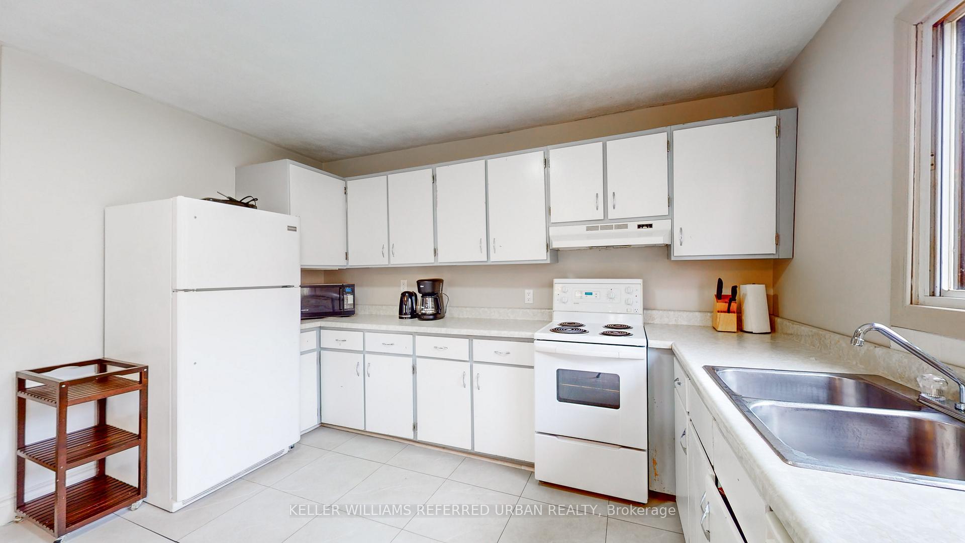Photo 6 of 33 Shelley Drive, Kawartha Lakes, Mariposa — HOMEH